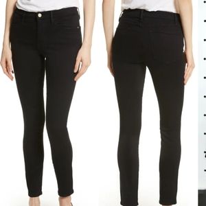 Frame Le High Skinny in Film Noir